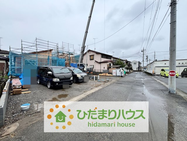 羽生市西４期　新築一戸建て　01　グラファーレの前面道路含む現地写真|26/09/11　撮影