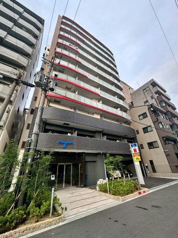 セレニテ難波ミラク弐番館の外観