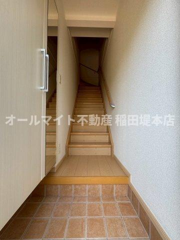 世田谷区喜多見４丁目のアパートの玄関