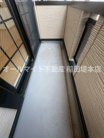 世田谷区喜多見４丁目のアパートのバルコニー
