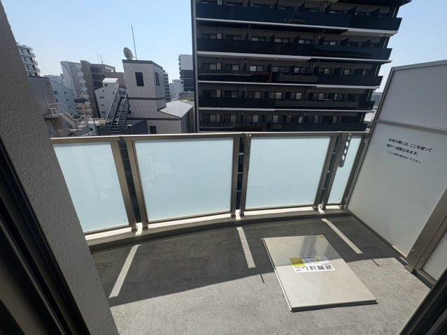 セレニテ難波ミラク弐番館のバルコニー