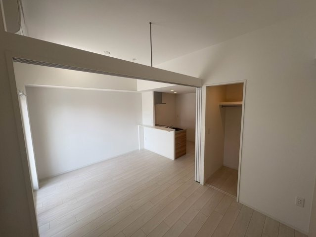 セレニテ難波ミラク弐番館の寝室