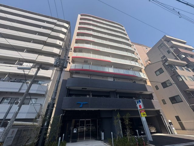 セレニテ難波ミラク弐番館の外観
