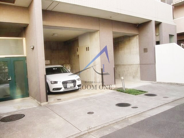 日神デュオステージ新宿若松町の駐車場|駐車場です。
