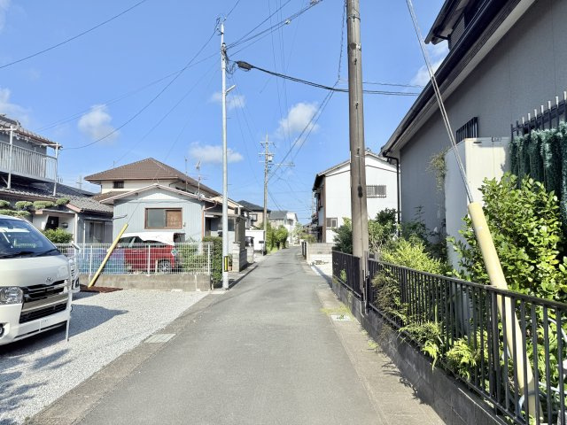 磐田市池田 3期1棟の前面道路含む現地写真|物件前の道路になります。