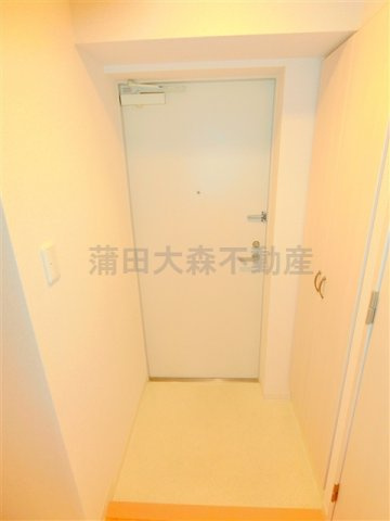 ドミール蓮沼の玄関