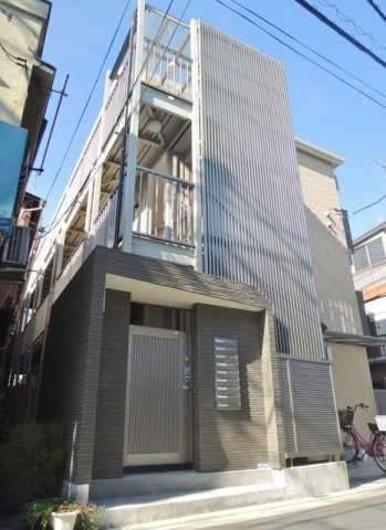 シャトレバレ町屋 のエントランス