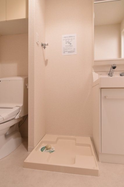 ステージファースト東新宿の設備|室内洗濯機置場