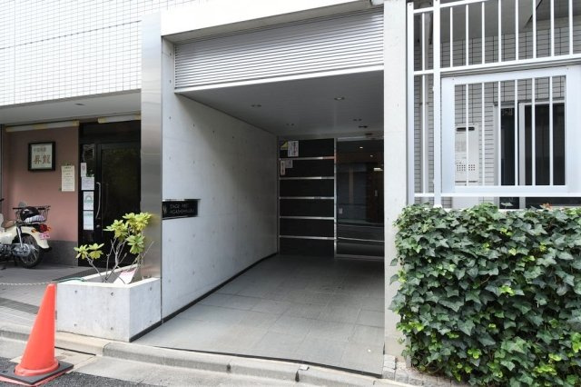 ステージファースト東新宿のエントランス|エントランスです