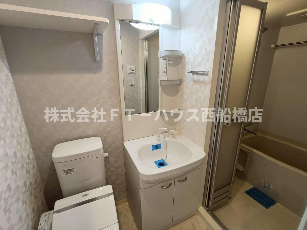 レジディア西船橋の独立洗面台