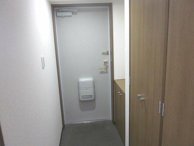 川崎市多摩区枡形１丁目の賃貸マンションの玄関