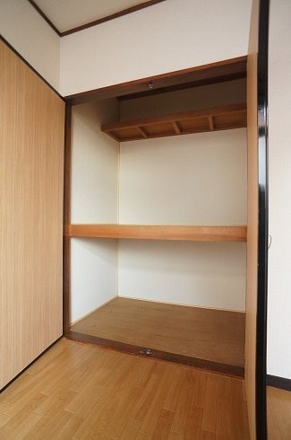 グリーンコーポラスの収納|押入
