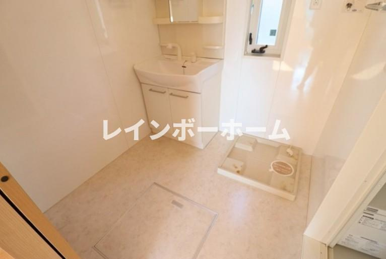 サニーモール　参番館の独立洗面台|独立洗面化粧台付き