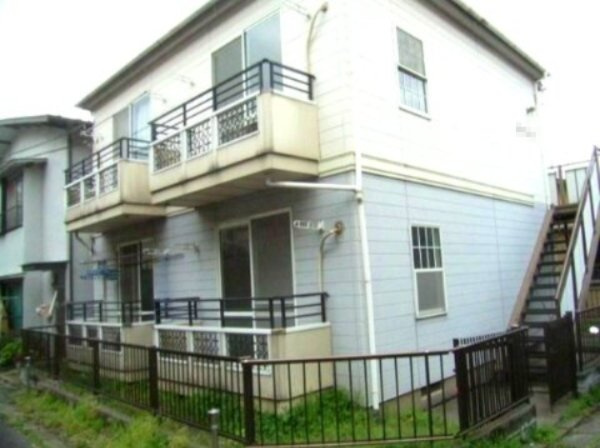 板橋区赤塚７丁目のアパートの外観