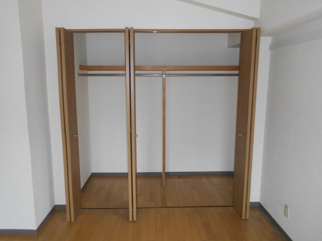 ＹＨ－３Ｓビルの収納