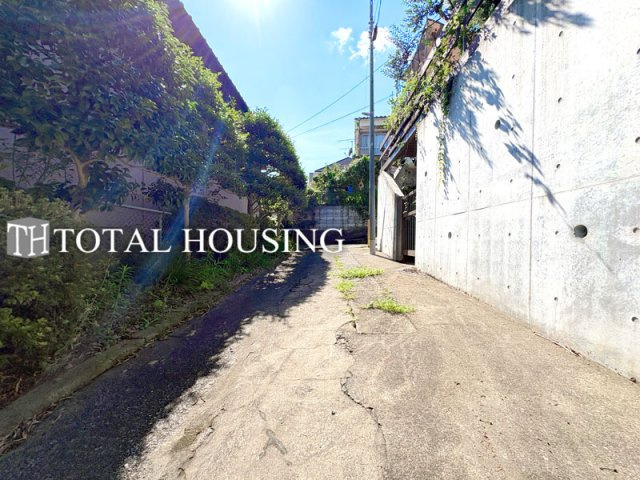 【前面道路含む現地写真】 | 小金井市前原町3丁目　売地　全1区画