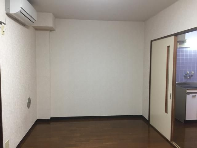 フローラルパレス大成の居間・リビング