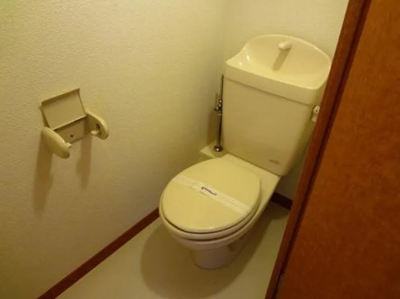 レオパレスシンフォニー成東のトイレ