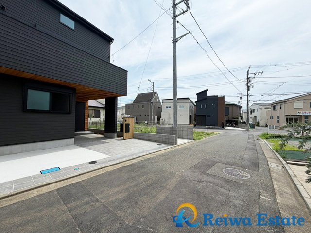 新築戸建　茅ヶ崎市矢畑の前面道路含む現地写真