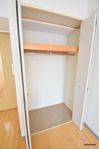 ラディアンス　仲介手数料無料の収納