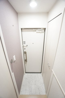 【玄関】 | リバーサイドⅡ | ※同物件、同タイプの写真になります。