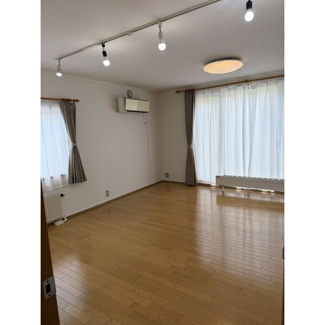 【居間・リビング】 | 西野7条10丁目戸建