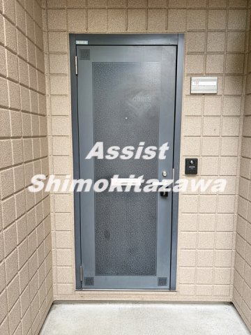 メゾンカテルネルの玄関