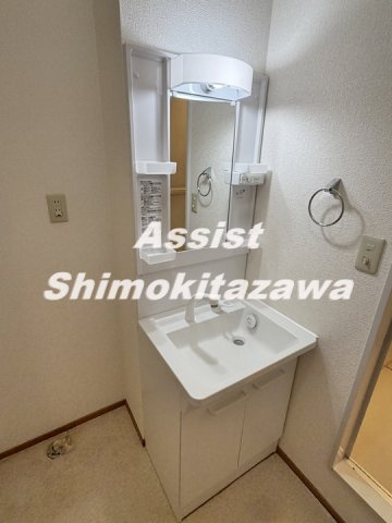 メゾンカテルネルの独立洗面台