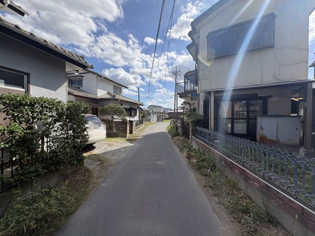 【前面道路含む現地写真】 | 熊谷市石原　中古戸建