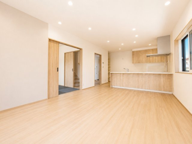 東近江市市子川原の居間・リビング