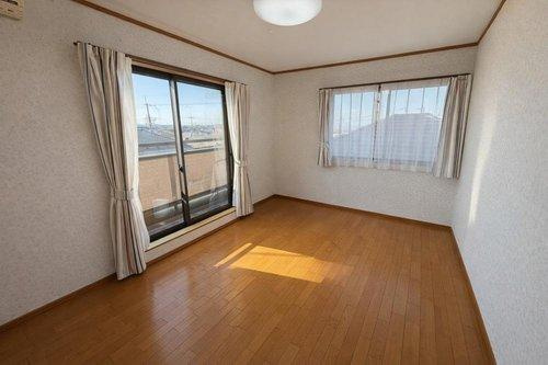 【カエデプラス不動産】東近江市東沖野５丁目の居間・リビング|現地（2026年1月）撮影