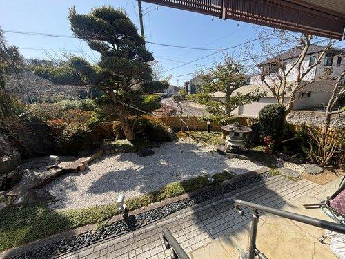 滋賀県甲賀市水口松尾744-95の庭|現地（2026年3月）撮影
