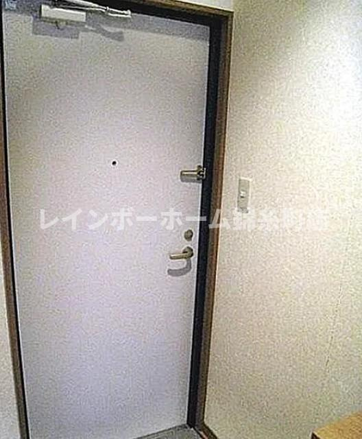 メゾン・ド・ミューズの玄関|※別部屋参照写真となります。
