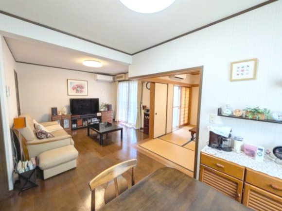 和泉市観音寺町戸建（三井ホーム・ツーバイフォー住宅）の居間・リビング