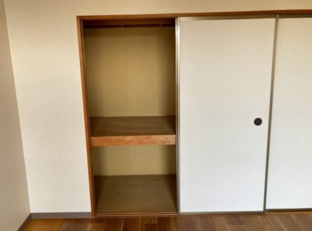 トリヴァンベール美船Aの収納