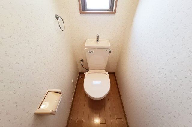 岸和田市西之内町のトイレ|2Fトイレ