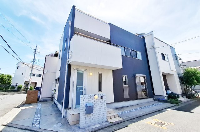 堺市中区土塔町の外観|外観：日当たり・通風良好な角地一戸建て。