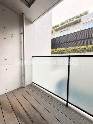 カスタリア目黒長者丸のバルコニー