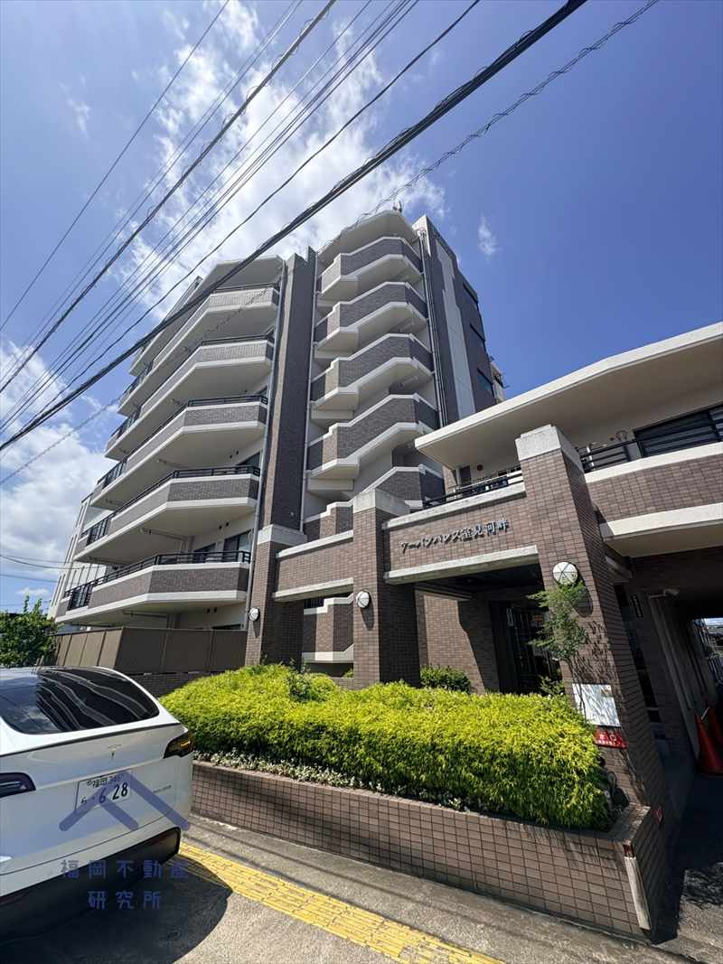 アーバンパレス室見河畔の外観