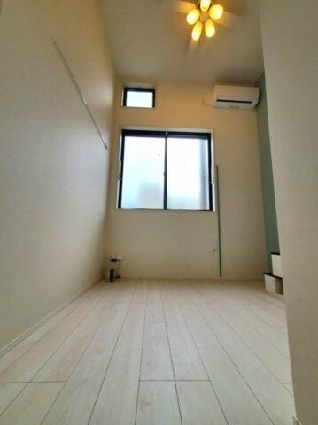 ラヴィ新小岩の居間・リビング
