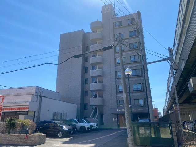 ライオンズマンション澄川中央の外観
