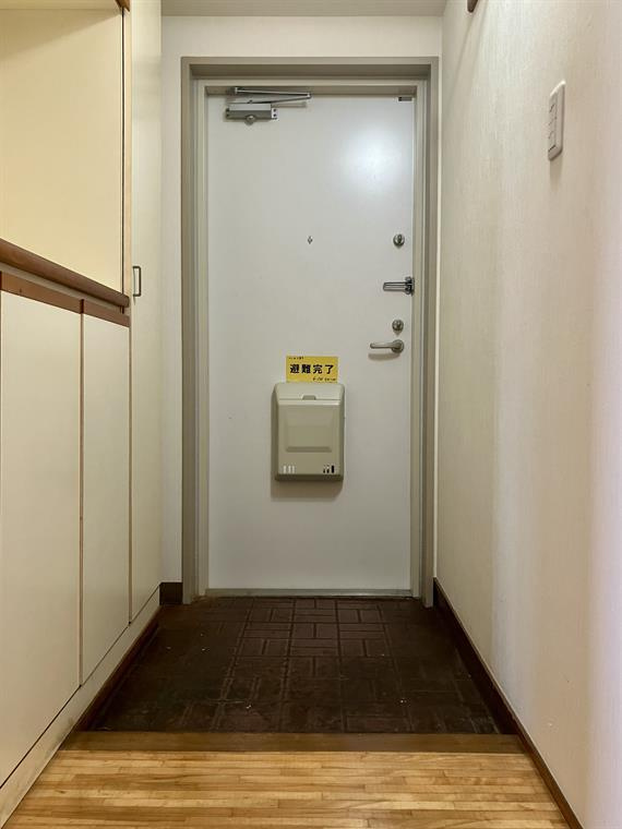 藤沢市辻堂新町１丁目の賃貸マンションの玄関