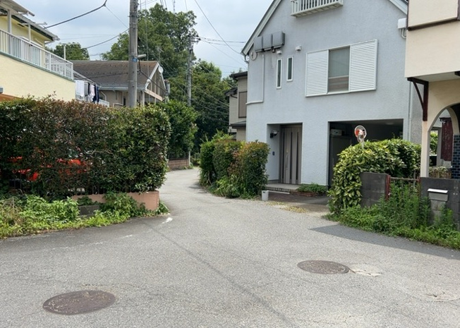 【前面道路含む現地写真】 | ハザードマップは自然災害による被害を予測し、その被害範囲を地図上で表したものです。近年特に災害が多くなっていますので、事前に調査すると安心できます。ハザードマップは国交省のホームページをご覧ください。