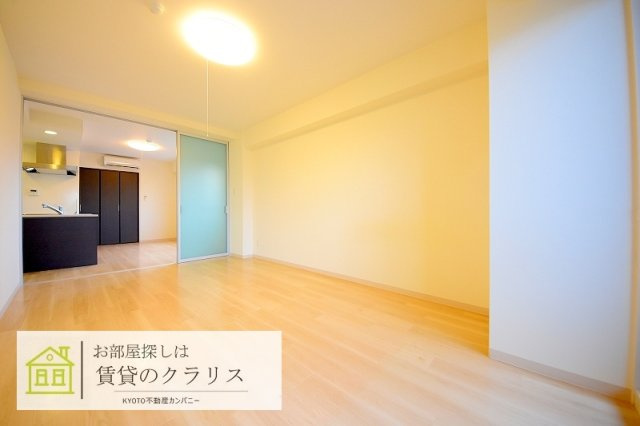 メディナ西大路駅前