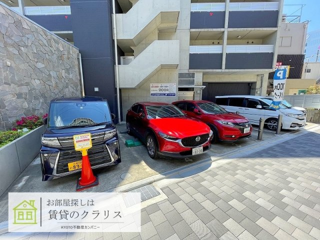 メディナ西大路駅前