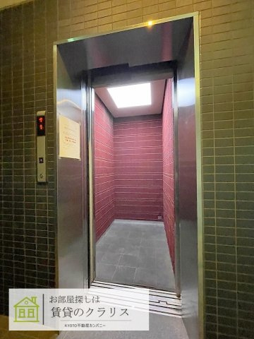 メディナ西大路駅前