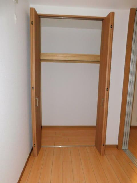 フラットさつき８の収納