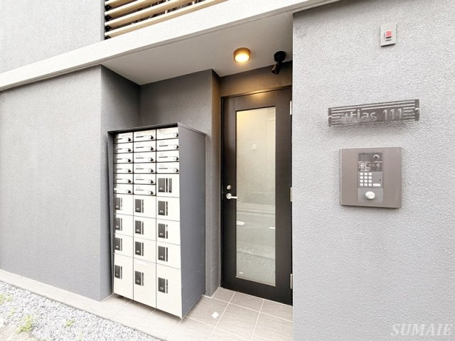 trias111のエントランス|エントランスです☆