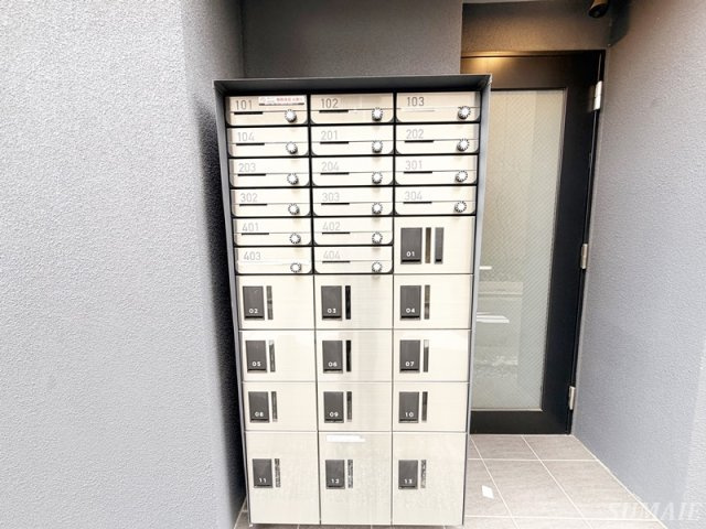trias111のその他共用部分|宅配BOXとPOSTです☆
