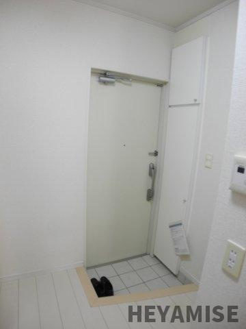 Jプレイス宝町の玄関|※類似間取りの別のお部屋の写真です※